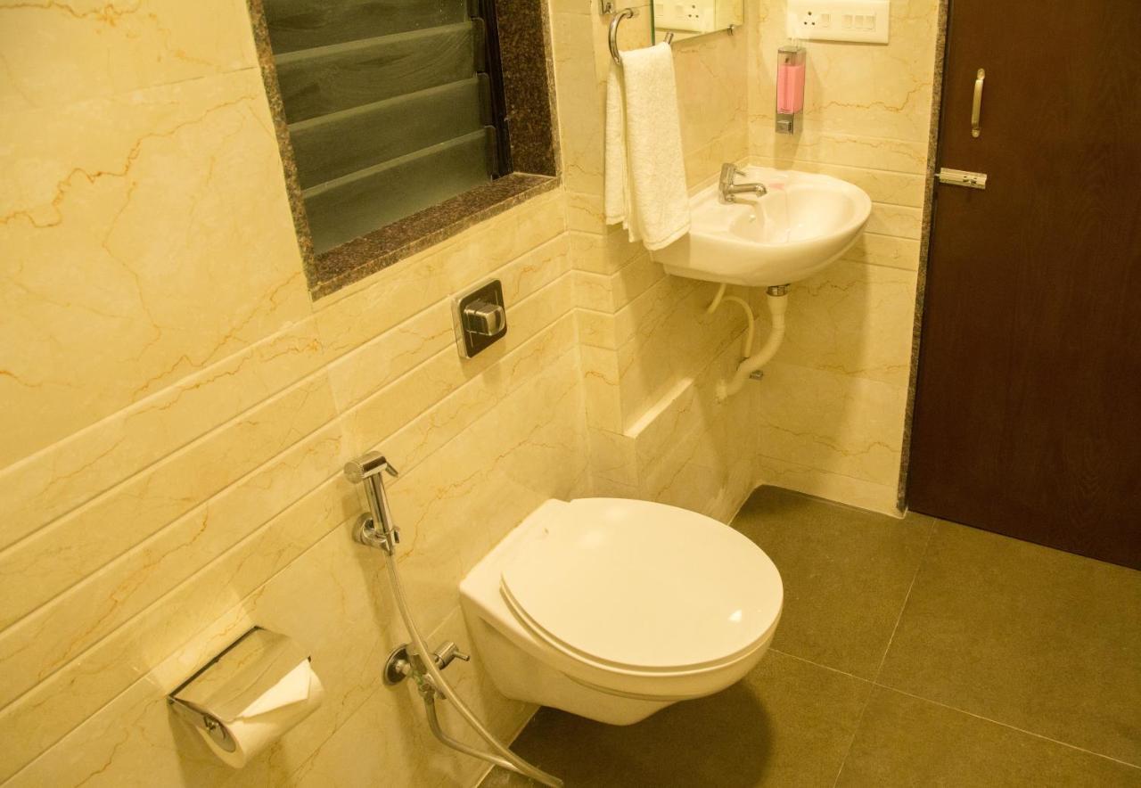 Hotel Nirvana Alībāg Zewnętrze zdjęcie